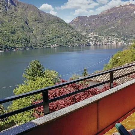 Holiday home Azalea I Nesso